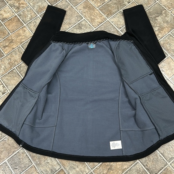 WindRiver Heavyweight Fleece BNWT Full Zip, Side and Chest Zip Pockets Black - Picture 4 of 11